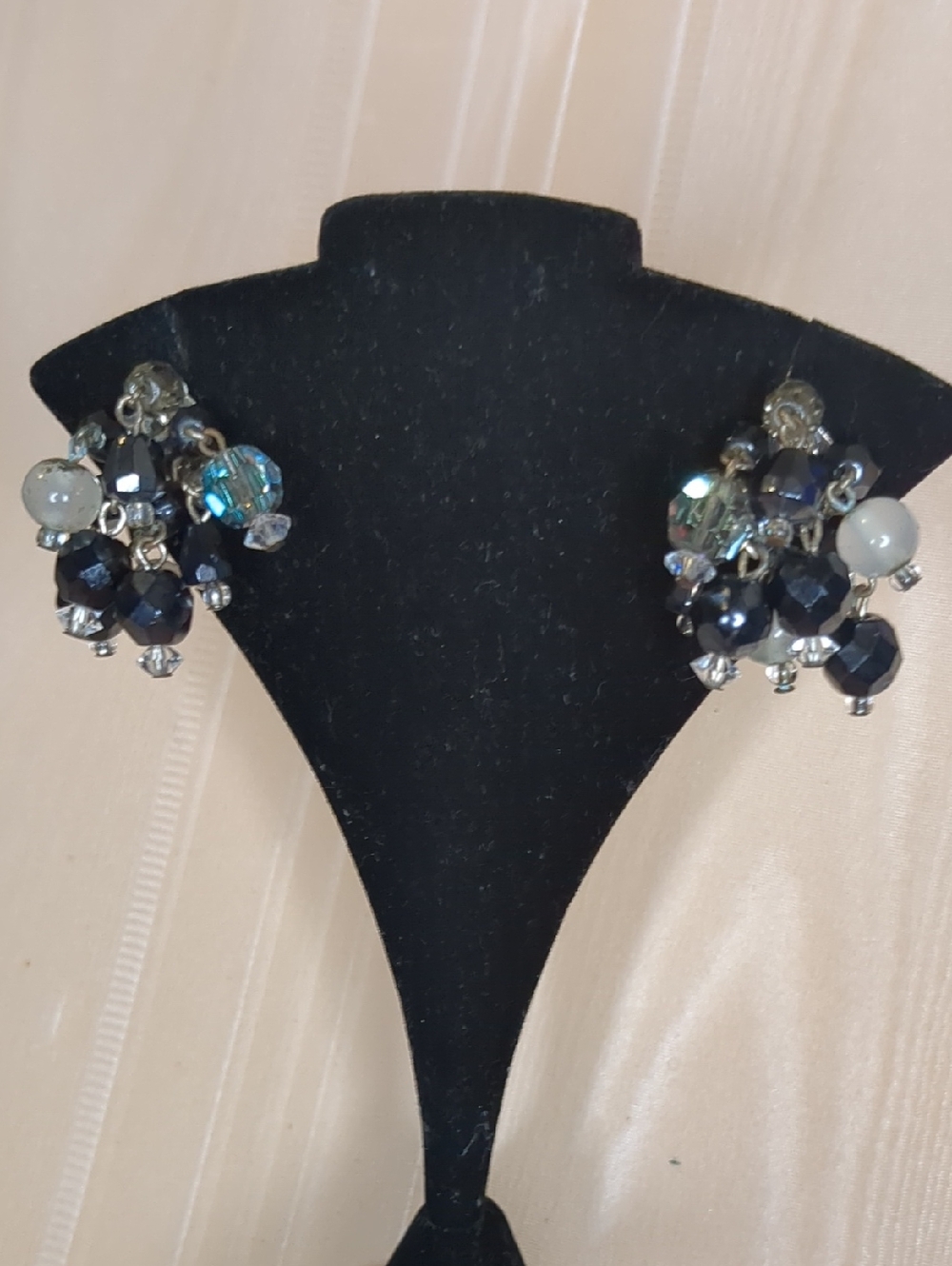 Vintage 60s Black Cluster Beaded Earrings Smoky Grey Elegant Clip-on Style MCM